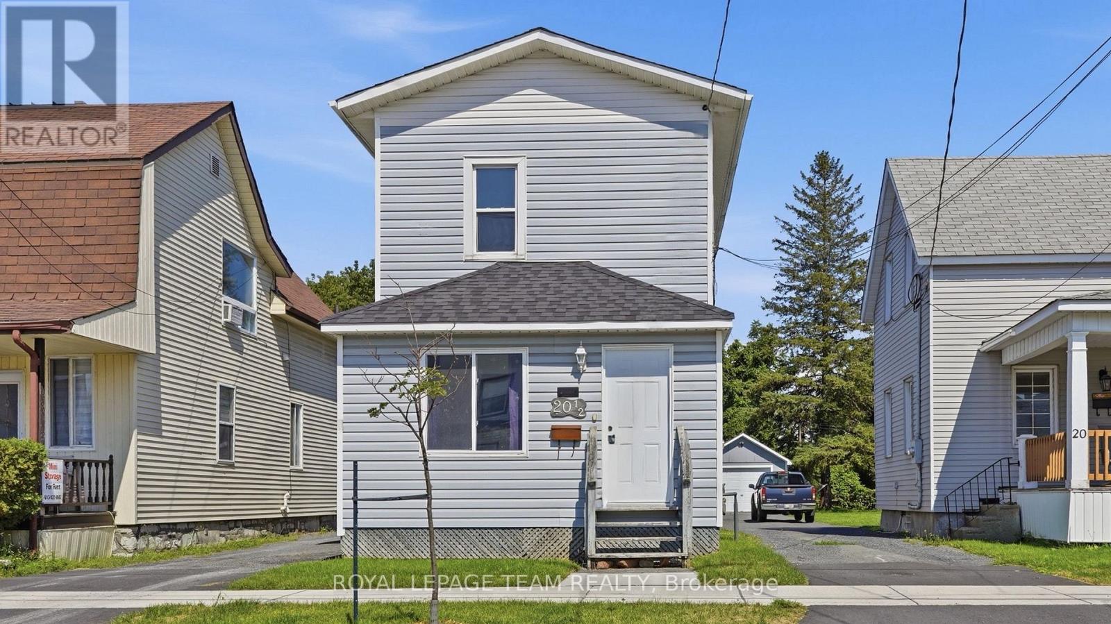 20 1/2 LAWRENCE AVENUE - 2
