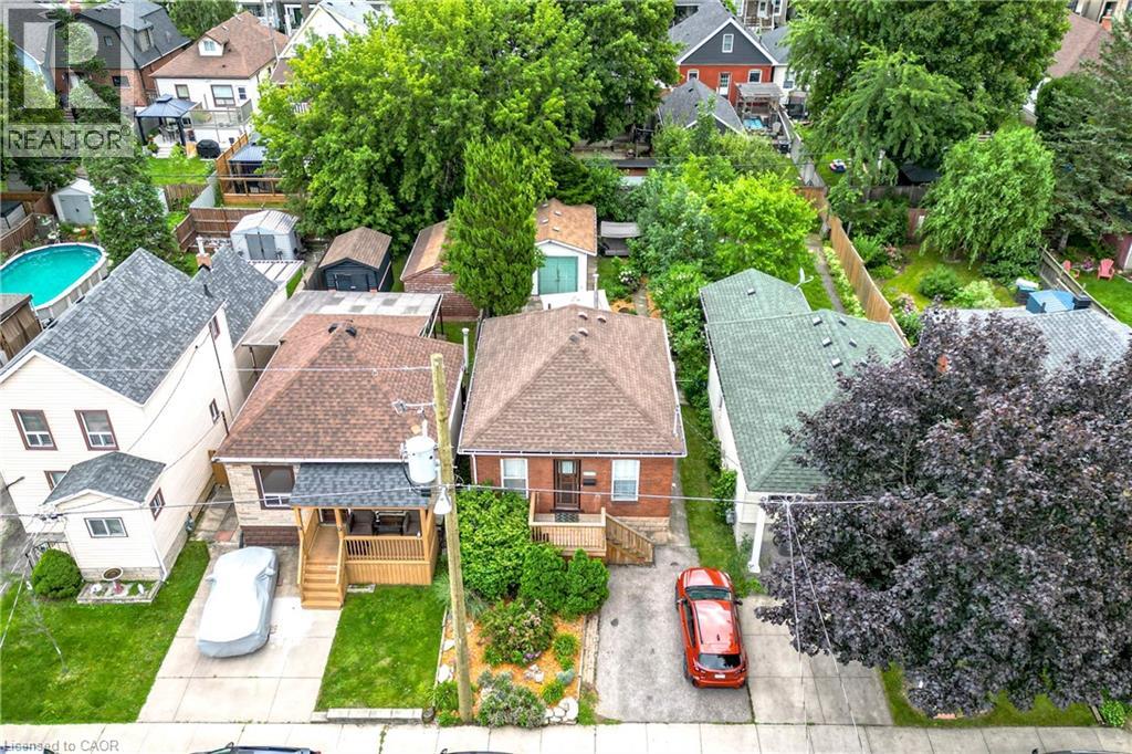94 EDGEMONT Street N - Image 42
