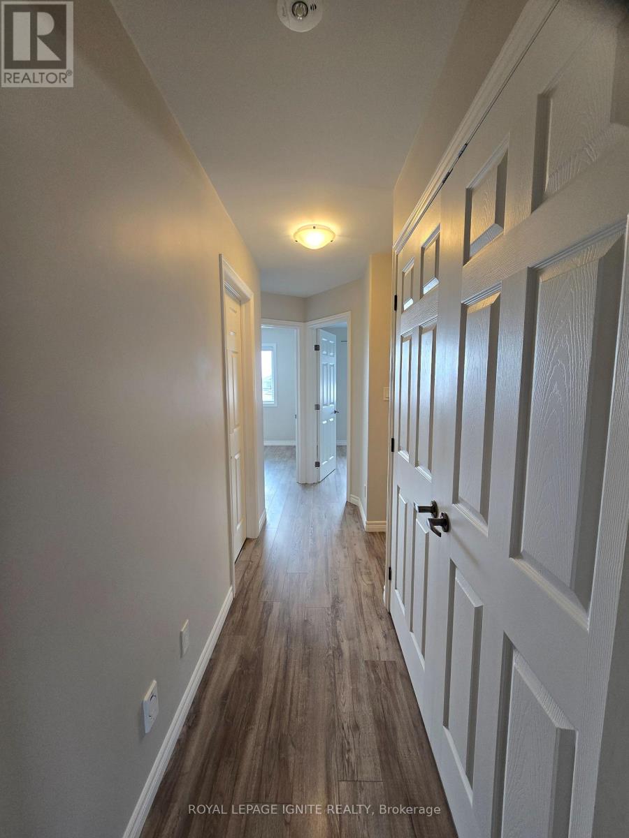 52 COTTONWOOD DRIVE - 23