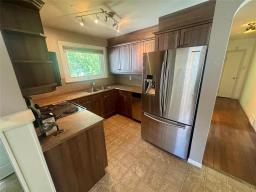 14 Cherry Street, Pine Falls, MB R0E1P0 Photo 9