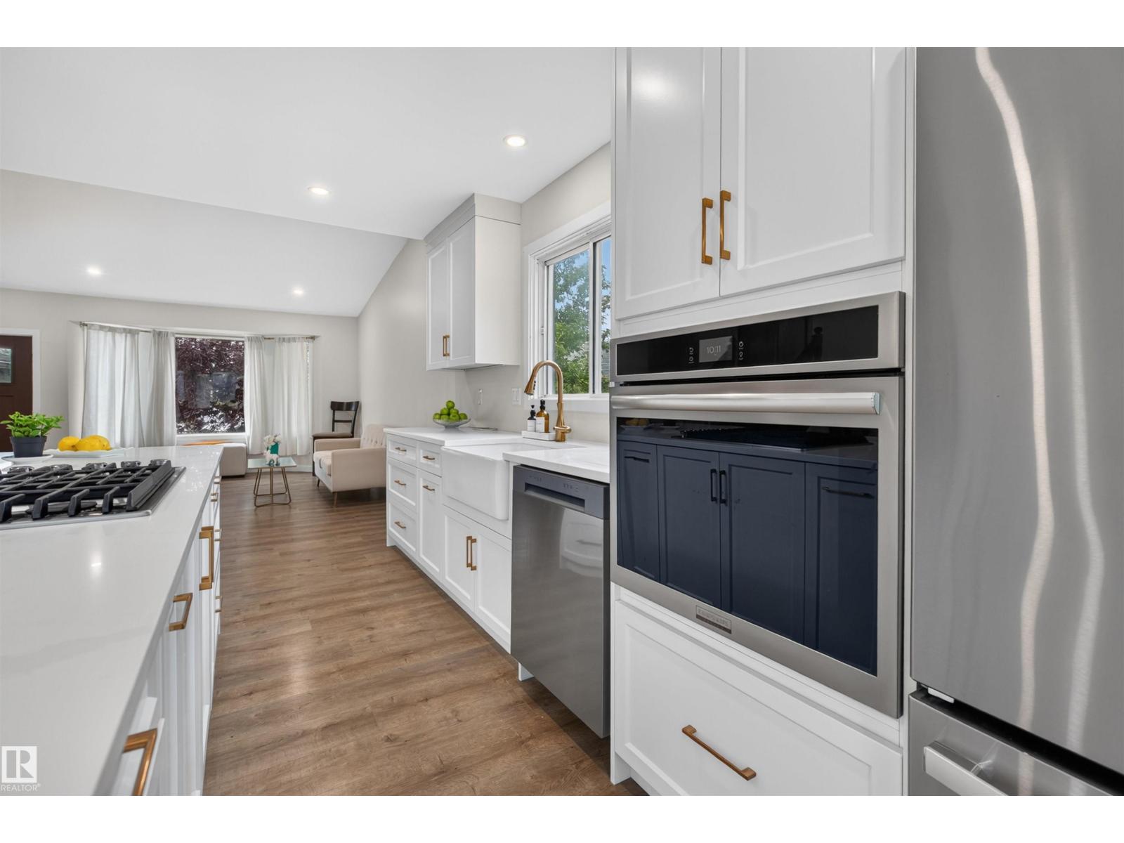 4216 49 AV, Glenbrae Meadows, Beaumont photo 4