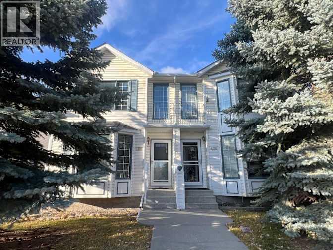 7212 Sierra Morena Boulevard SW, Signal Hill, Calgary photo 1