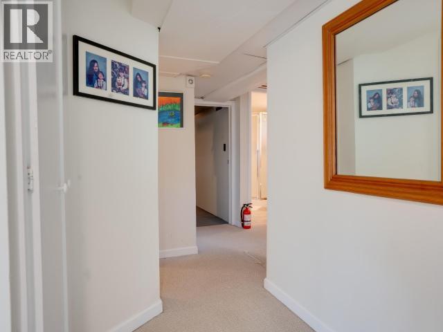4092 WESTVIEW AVE - Image 65