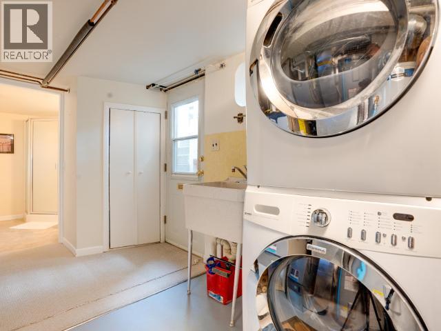 4092 WESTVIEW AVE - 68