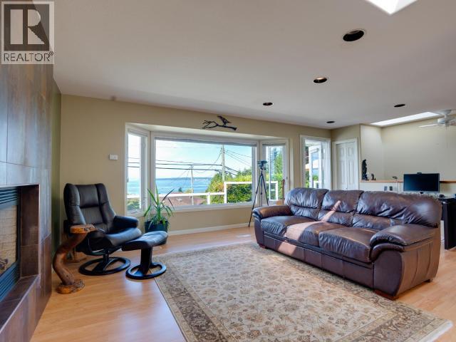 4092 WESTVIEW AVE - Image 38