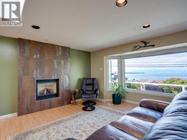 4092 WESTVIEW AVE - Image 40