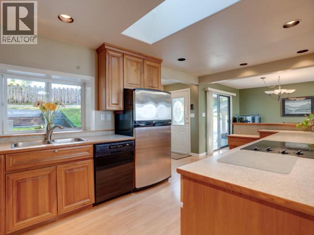 4092 WESTVIEW AVE - Image 24