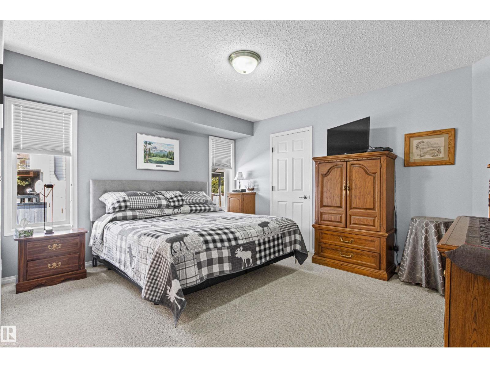 374 Paquin ST - 10