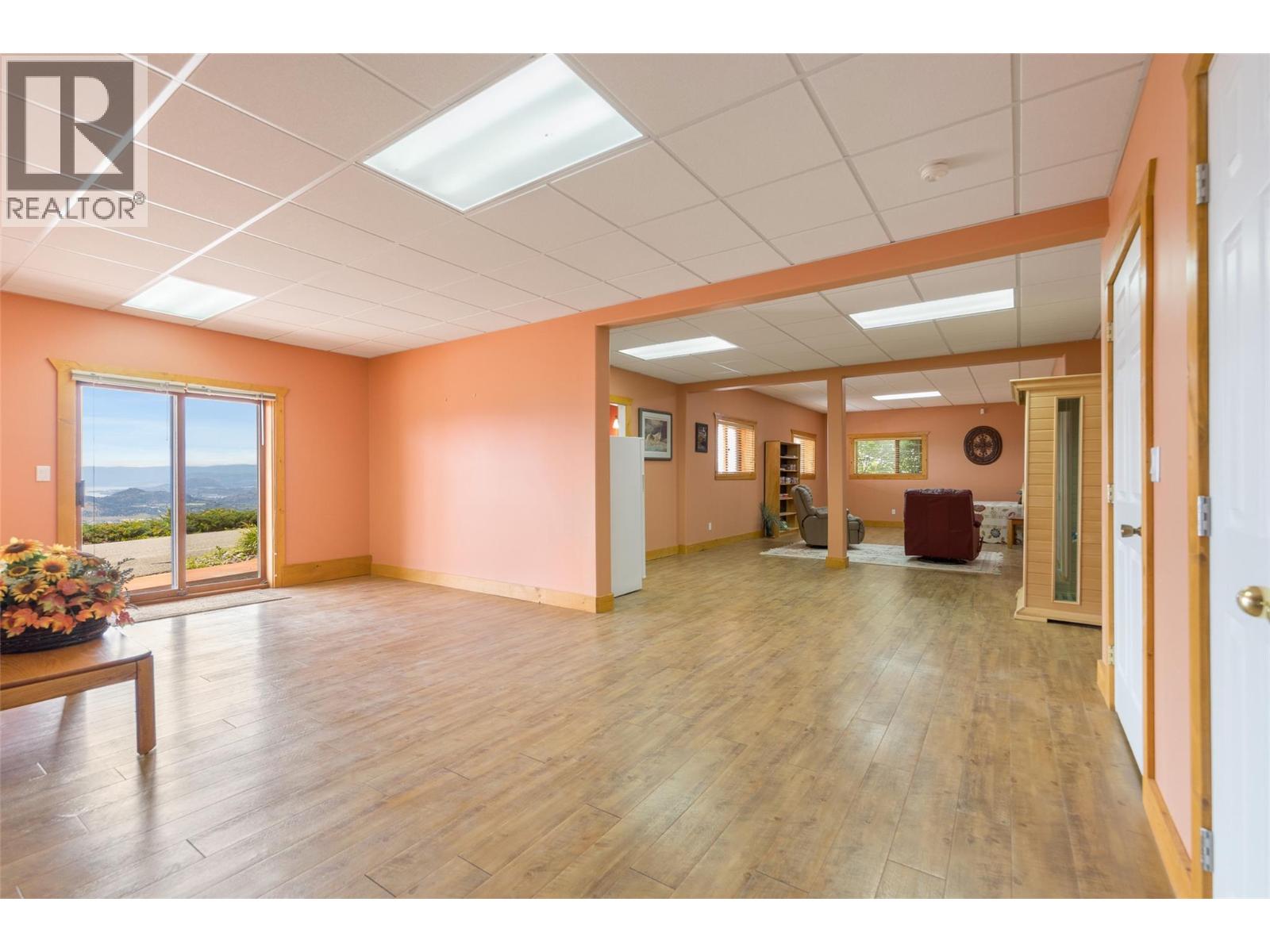 4520 Farmers Drive - 89