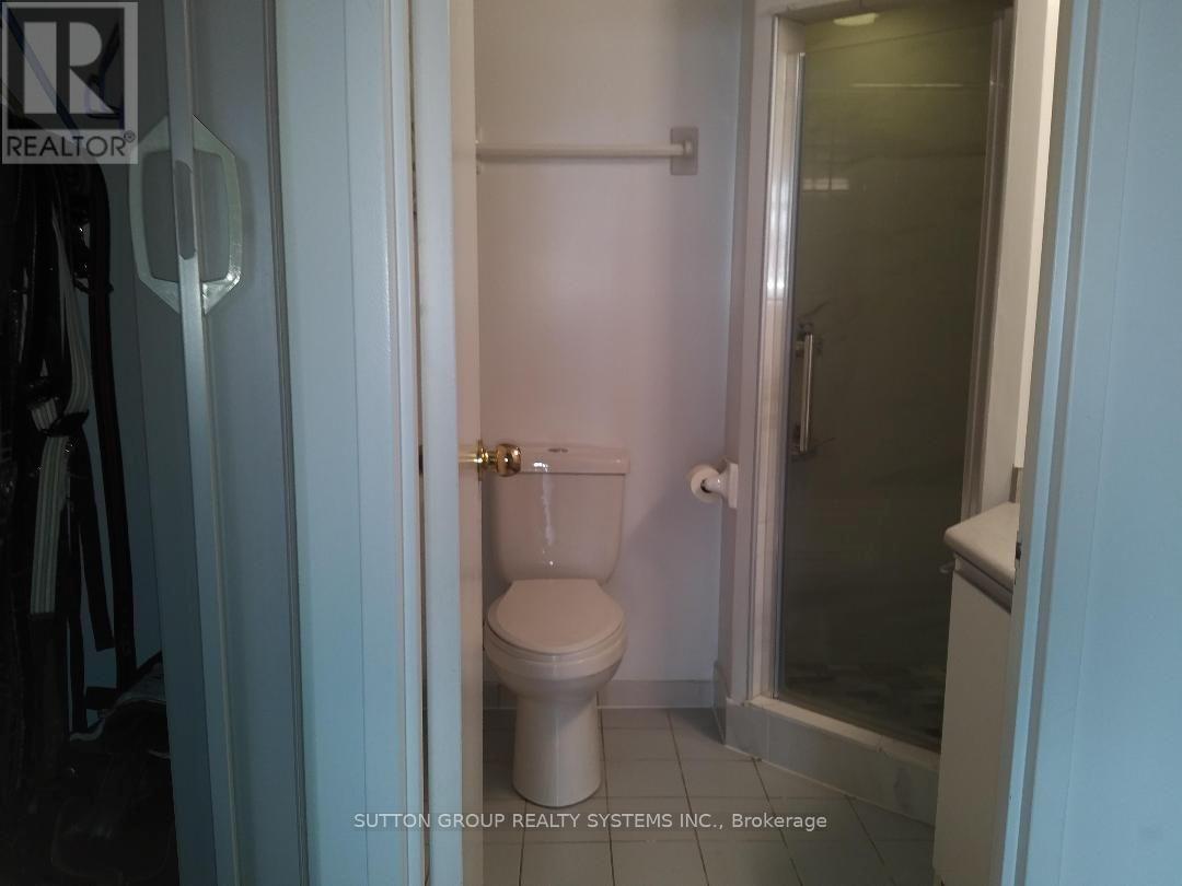 #1610 3 ROWNTREE ROAD - 37