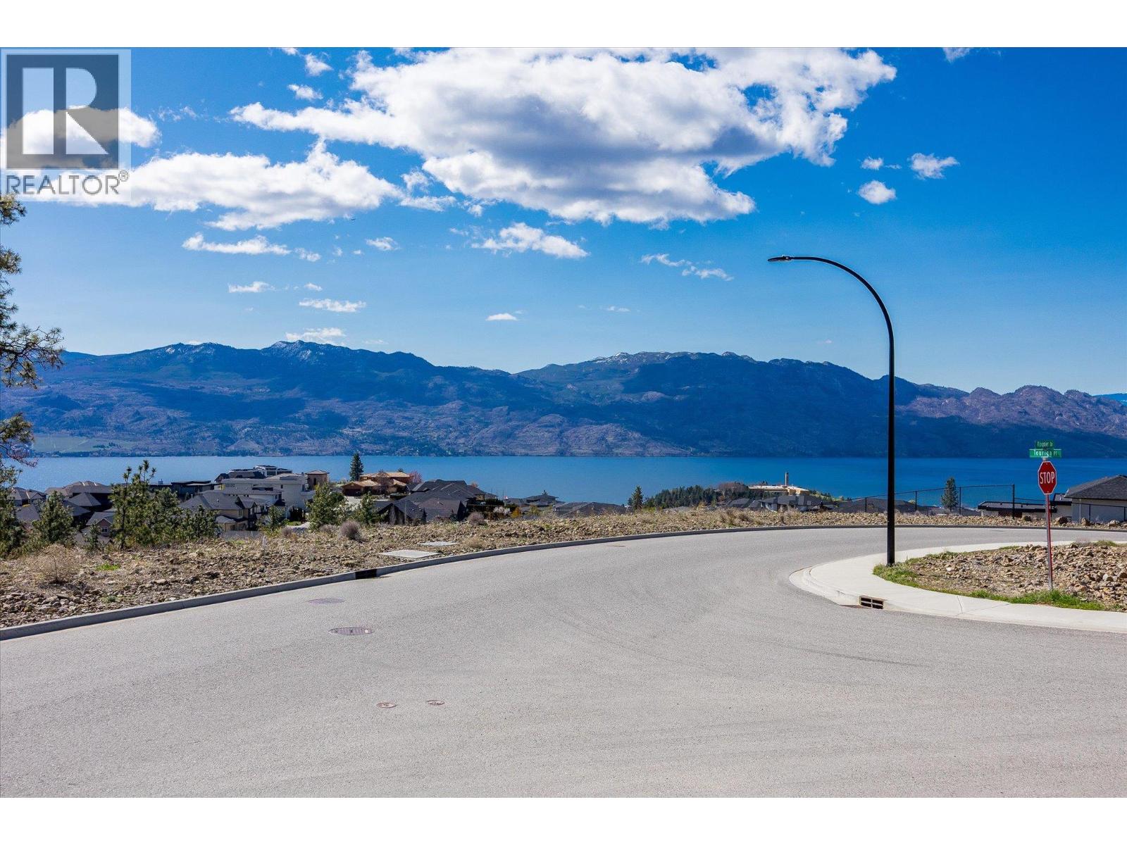  1642 Touriga Place, West Kelowna