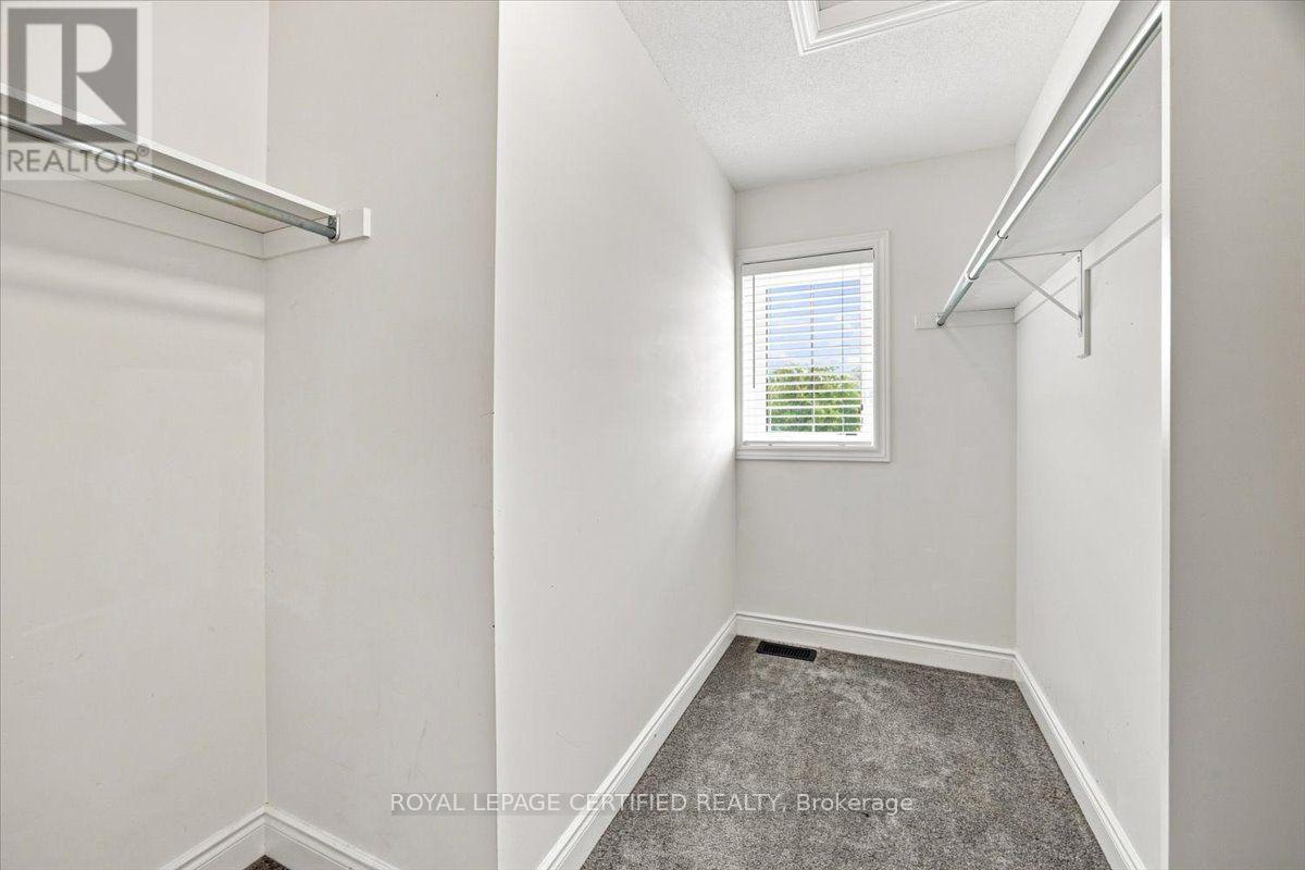 66 STATELY DRIVE - Image 29