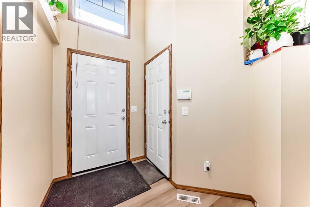 30 Covehaven View NE, Coventry Hills, Calgary photo 3
