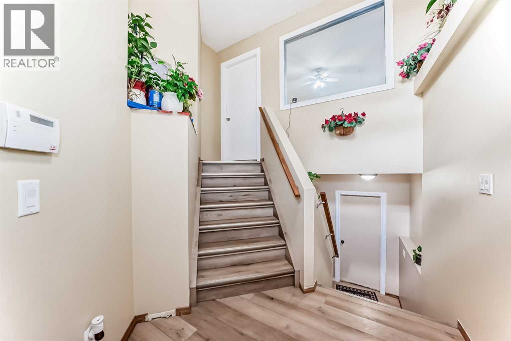30 Covehaven View NE, Coventry Hills, Calgary photo 4