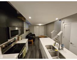 9311 66 Av Nw Nw, Edmonton, AB T6E0L8 Photo 45