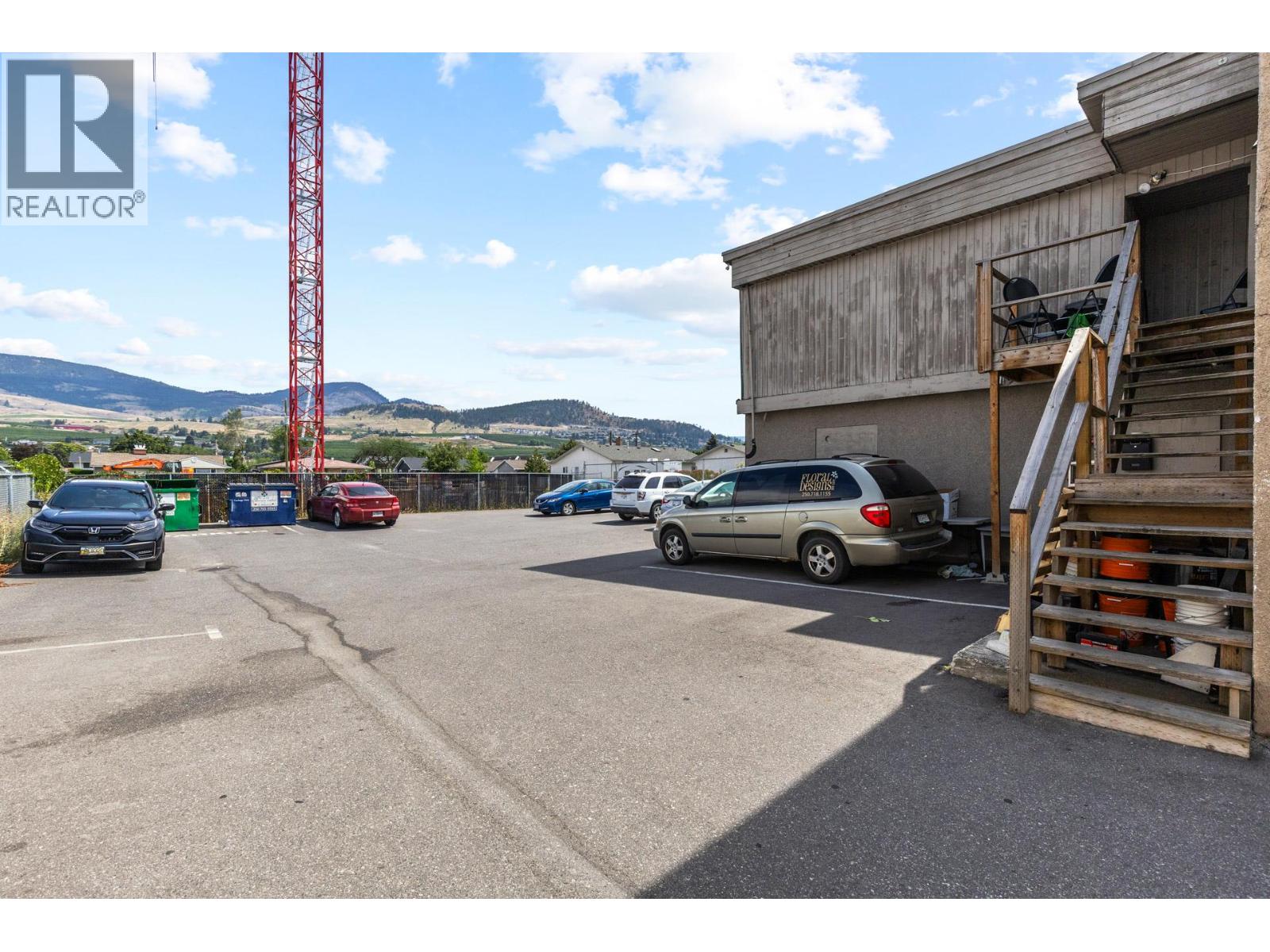  213-219 Rutland Road North, Kelowna