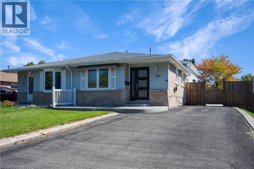 Photo of 44 MARBLEHEAD Crescent