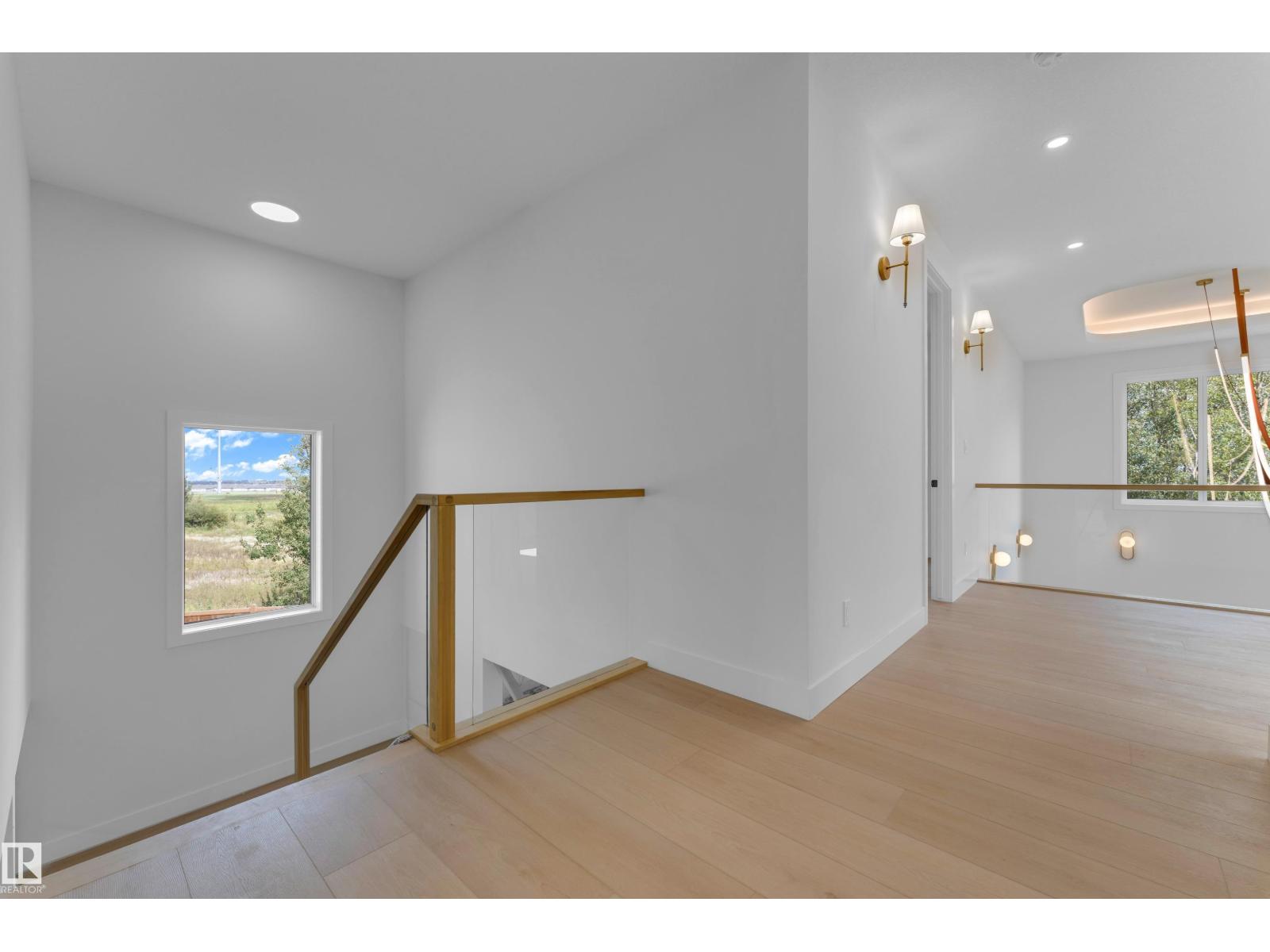 2408 1 AV SW - 33
