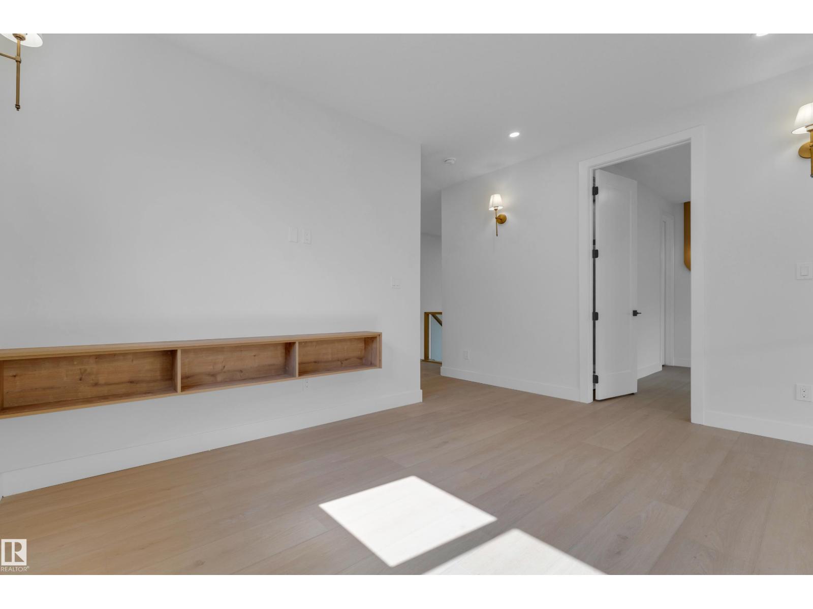 2408 1 AV SW - 35