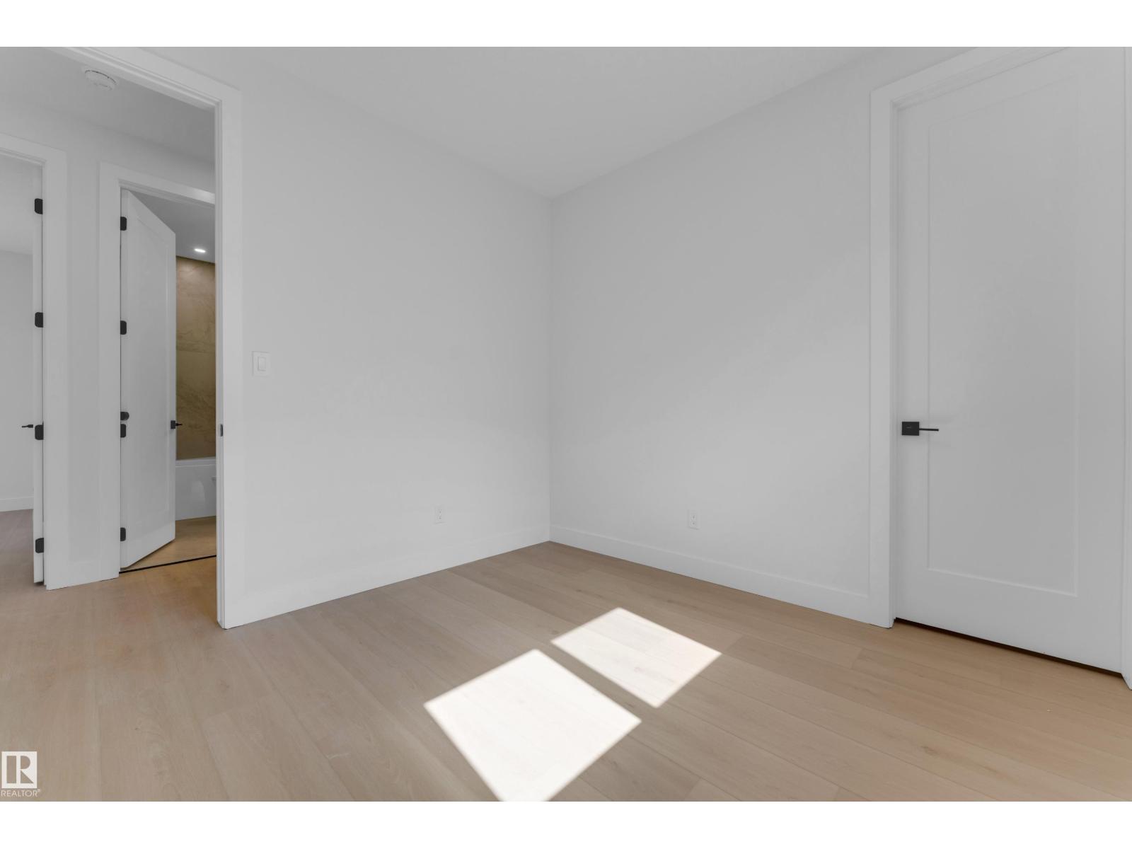 2408 1 AV SW - Image 48