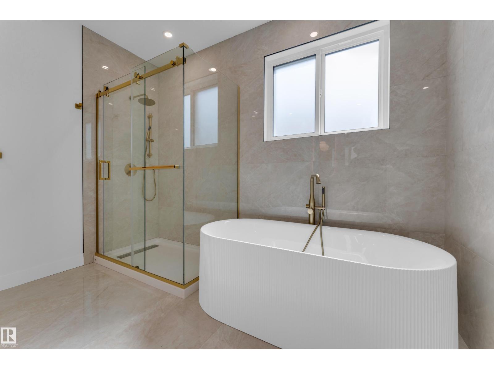 2408 1 AV SW - Image 39