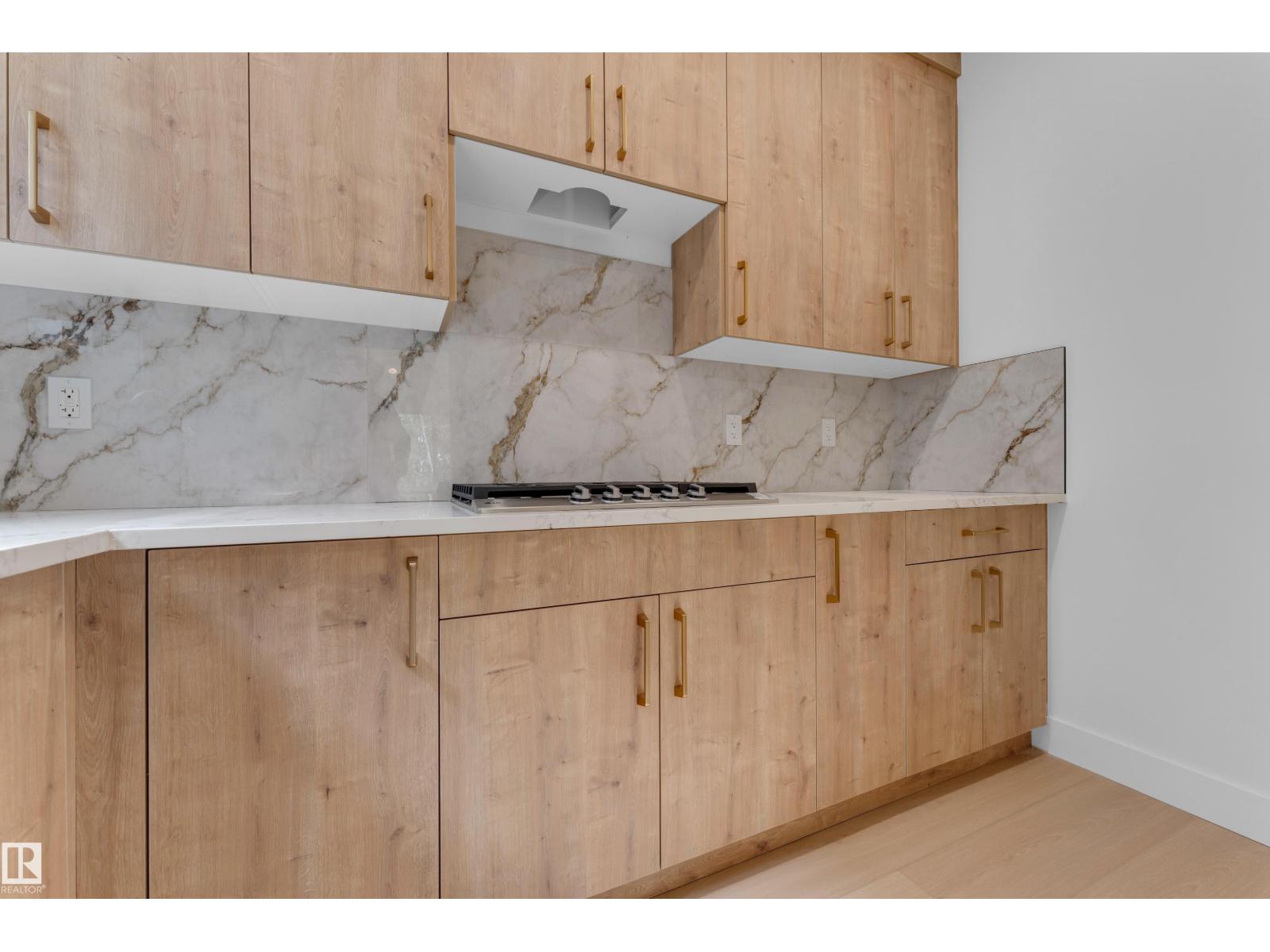 2408 1 AV SW - Image 32
