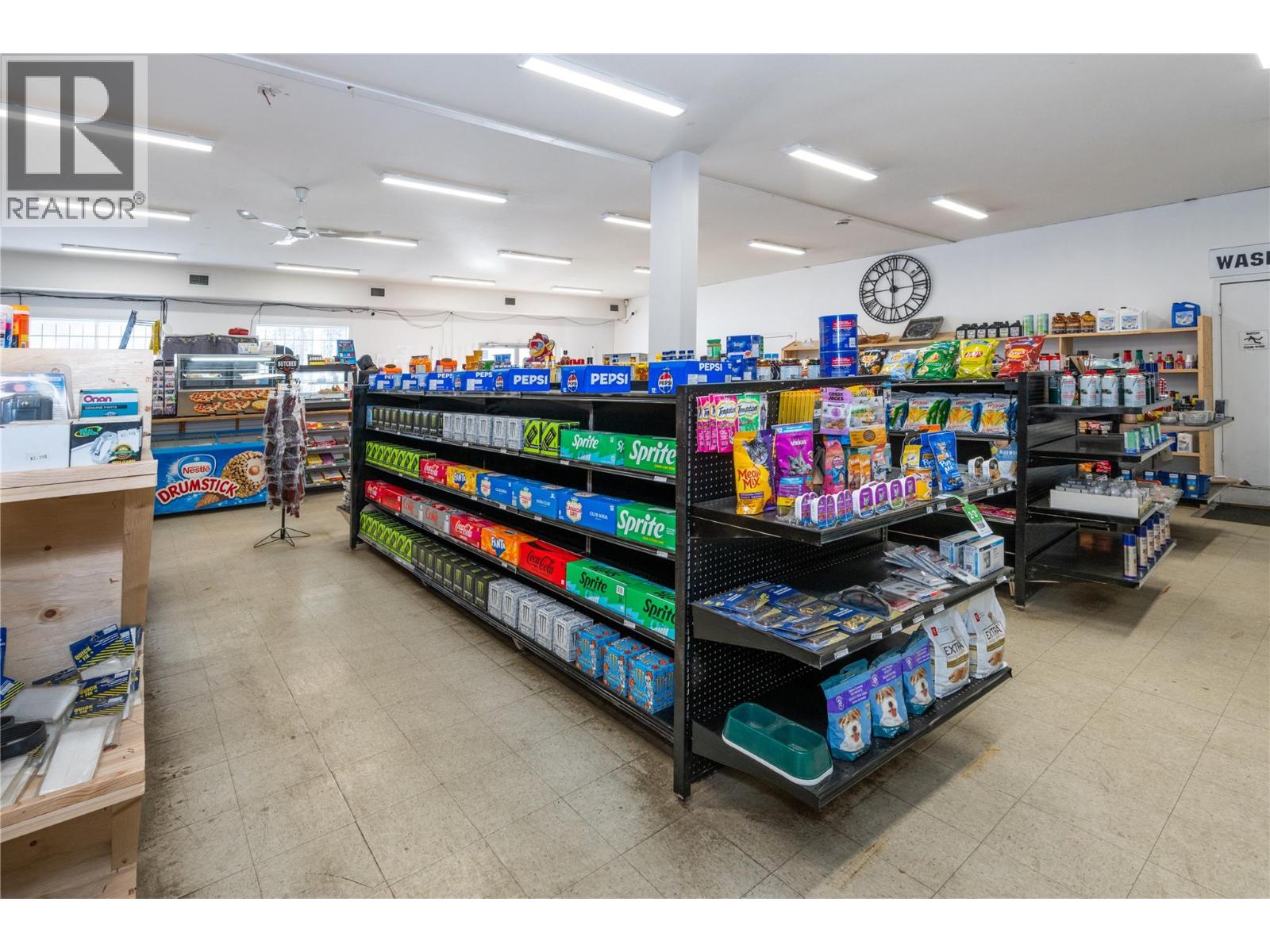 3643 Malakwa Road - 21