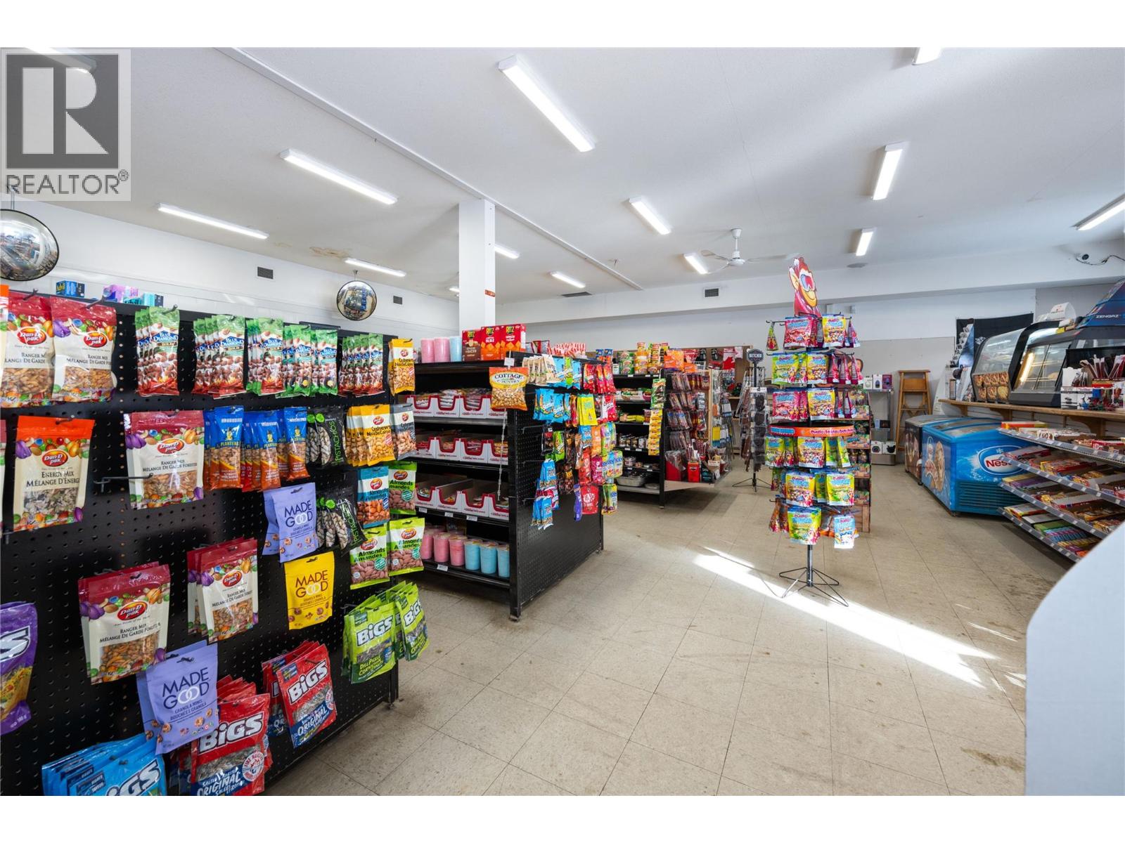 3643 Malakwa Road - 24