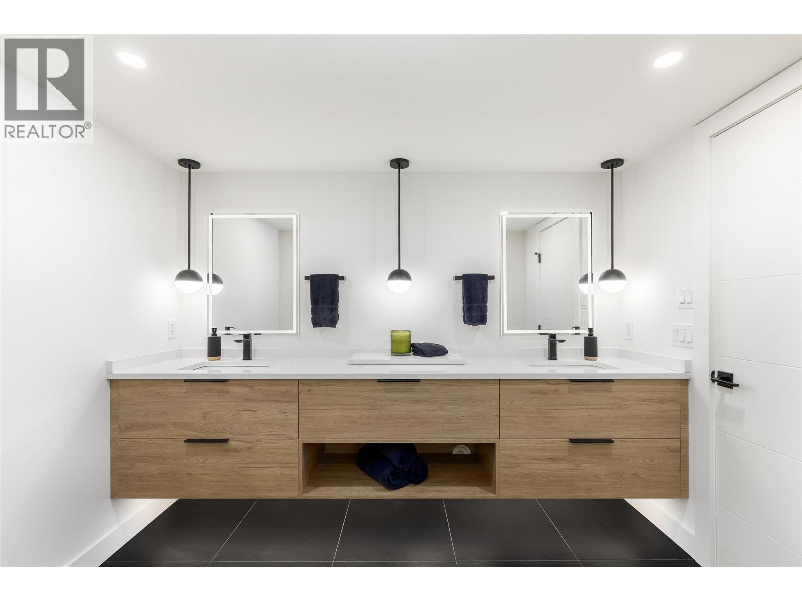 1090 Camp Road - 49