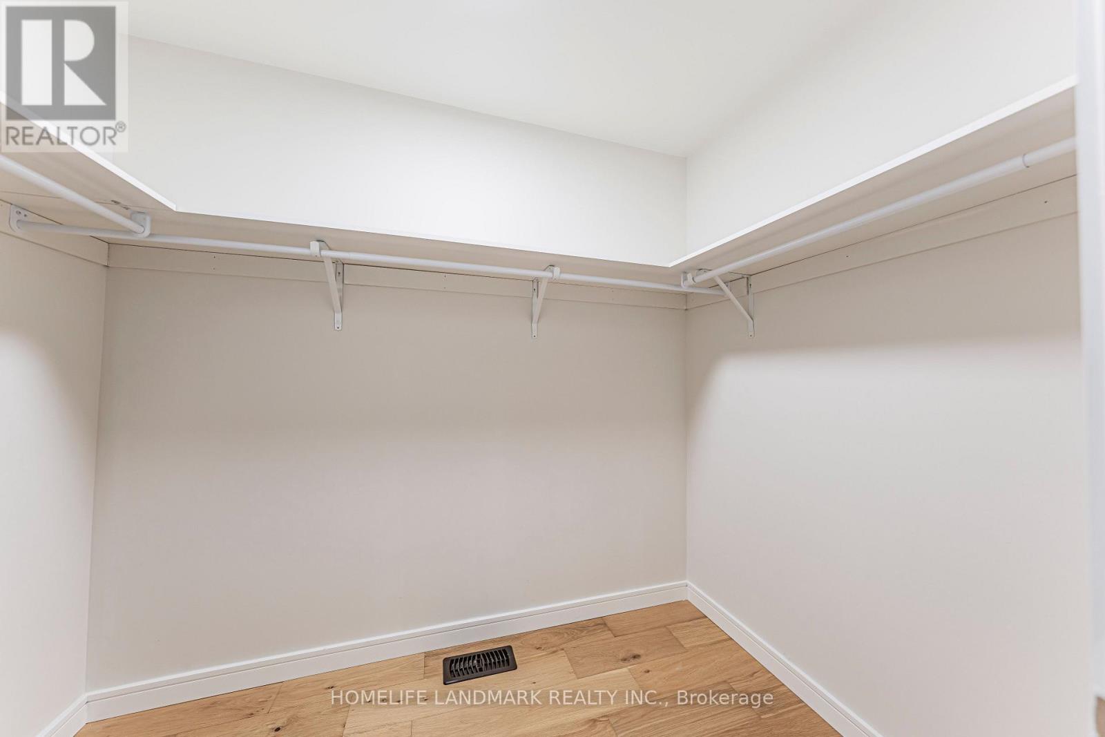 88 WANISKA AVENUE - Image 24