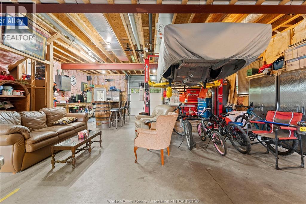 1700 ORFORD - Image 32