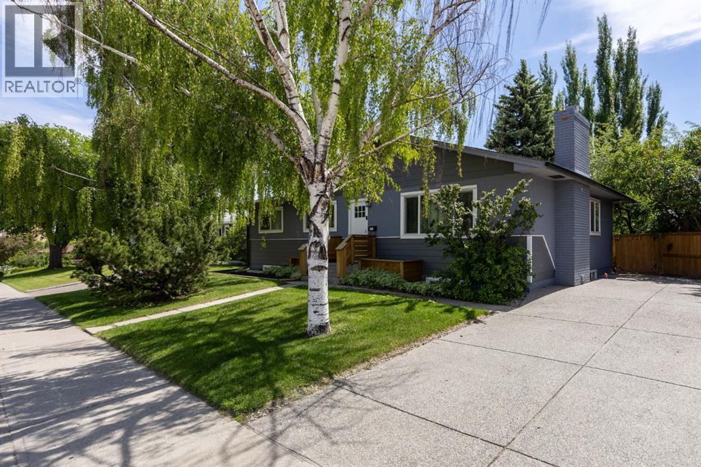 723 75 Avenue Southwest