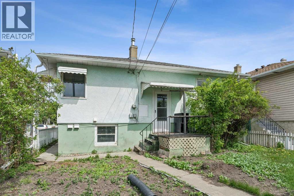 1228 Bantry Street Northeast - Photo 10