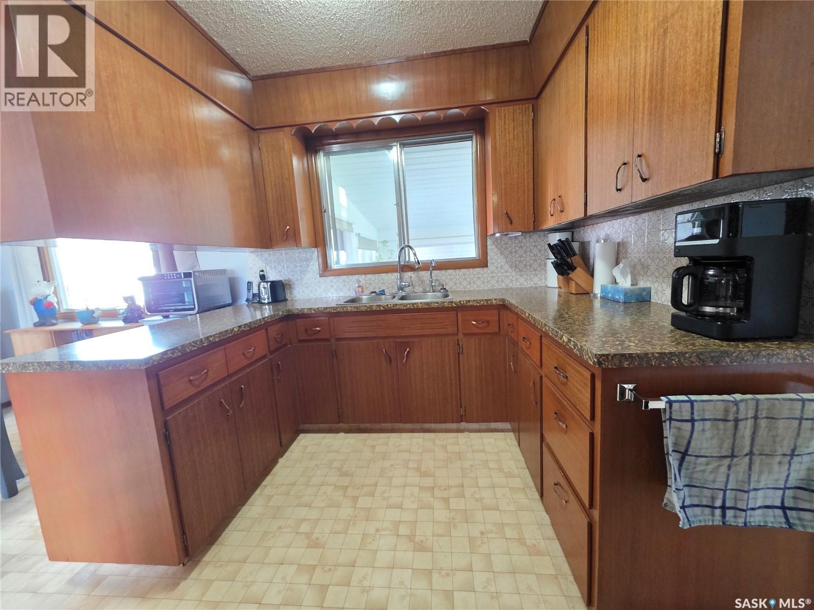 531 2nd AVENUE SE - Image 4