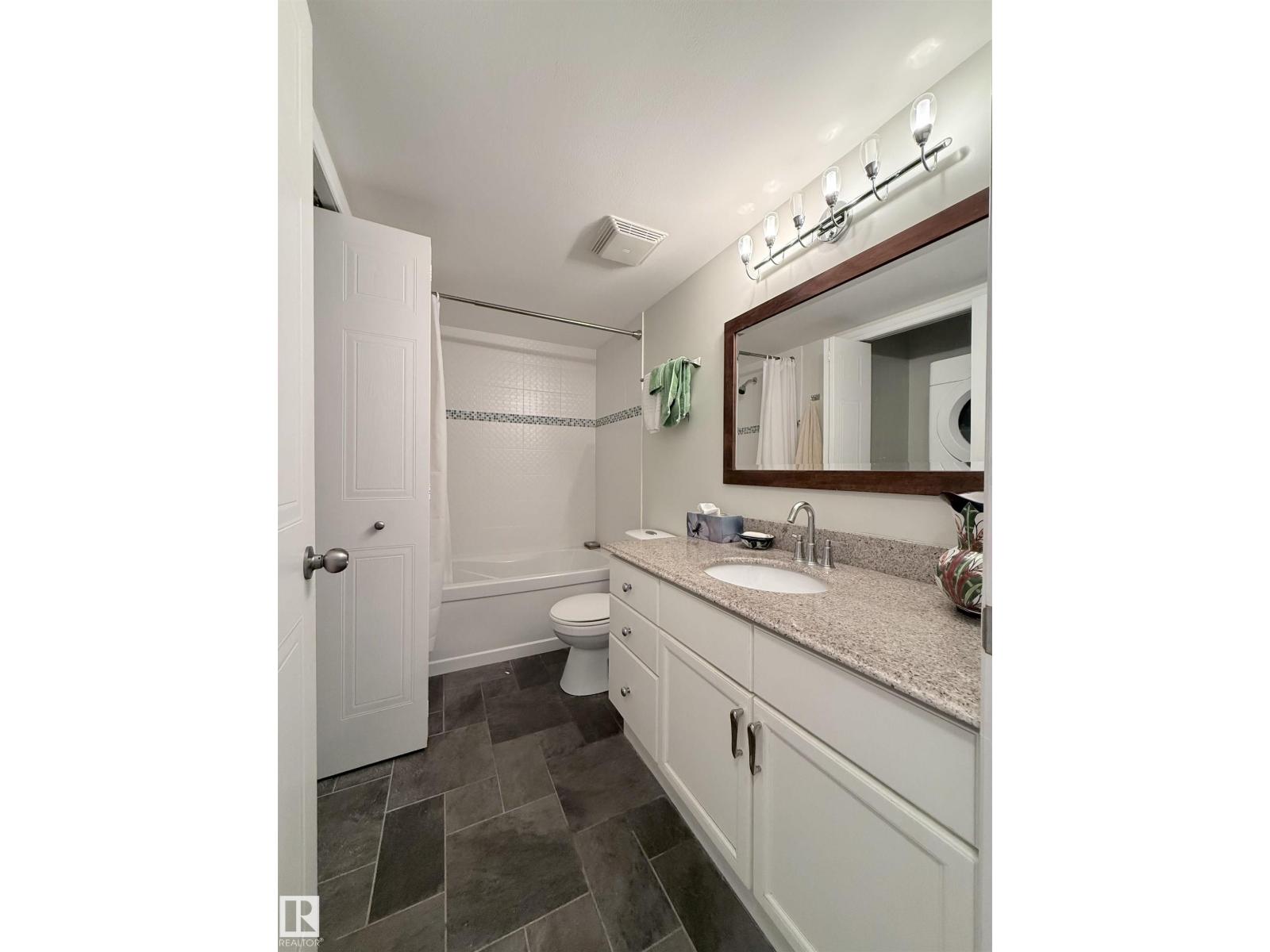 #403 3 PERRON ST - 21