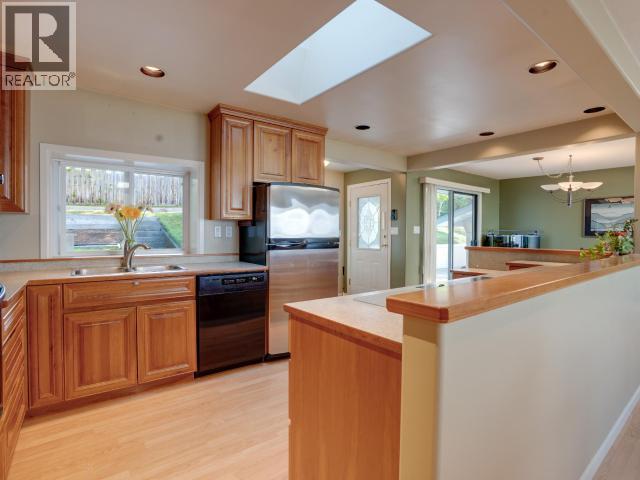4092 WESTVIEW AVE - Image 25