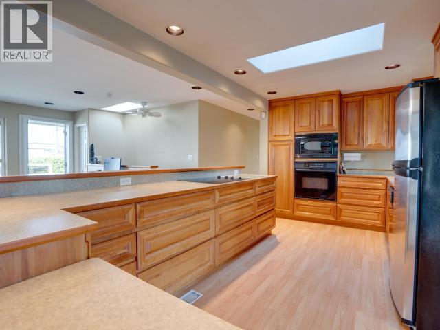 4092 WESTVIEW AVE - 22