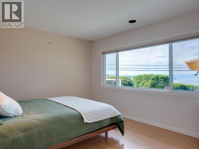 4092 WESTVIEW AVE - 53