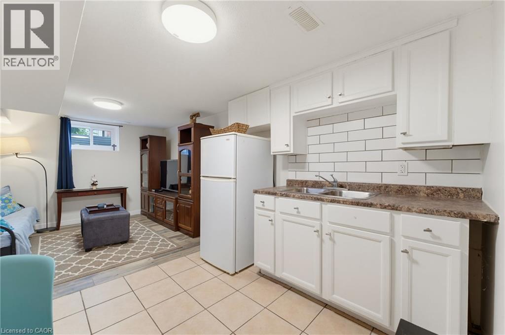 66 SCRIMGER Avenue - Image 18