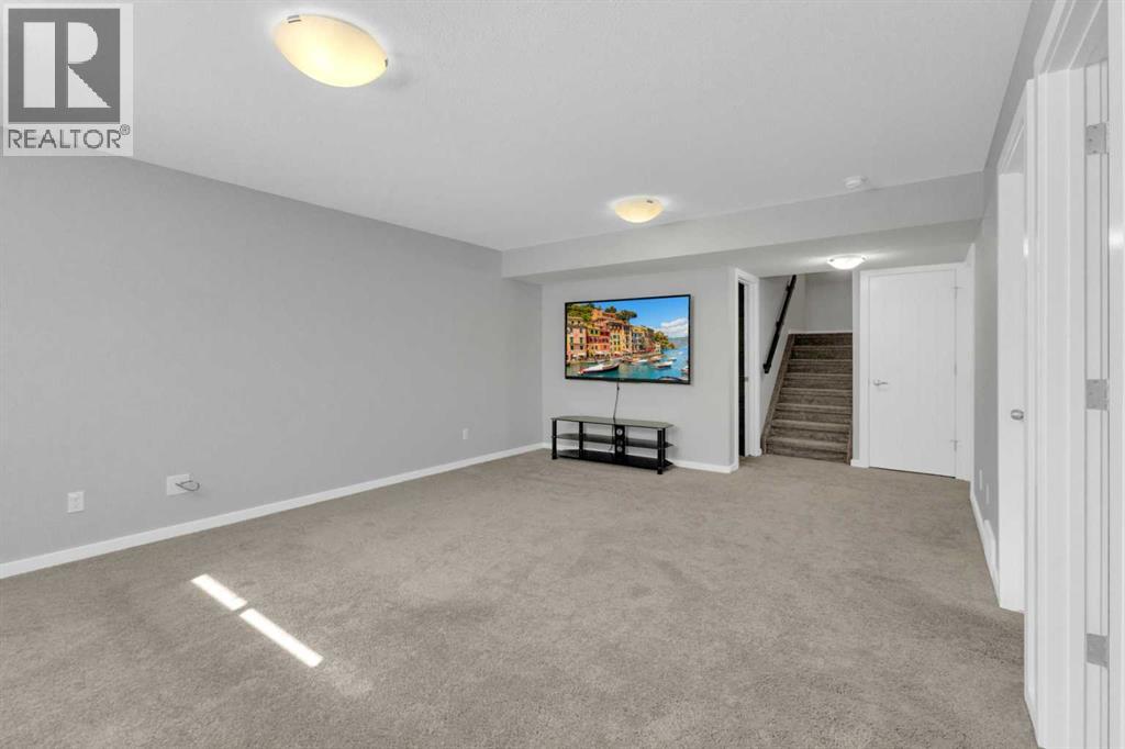 Listing photo – 25 Lazaro Close, Red Deer