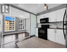522 - 80 Esther Lorrie Drive, Toronto, ON M9W4V1 Photo 9