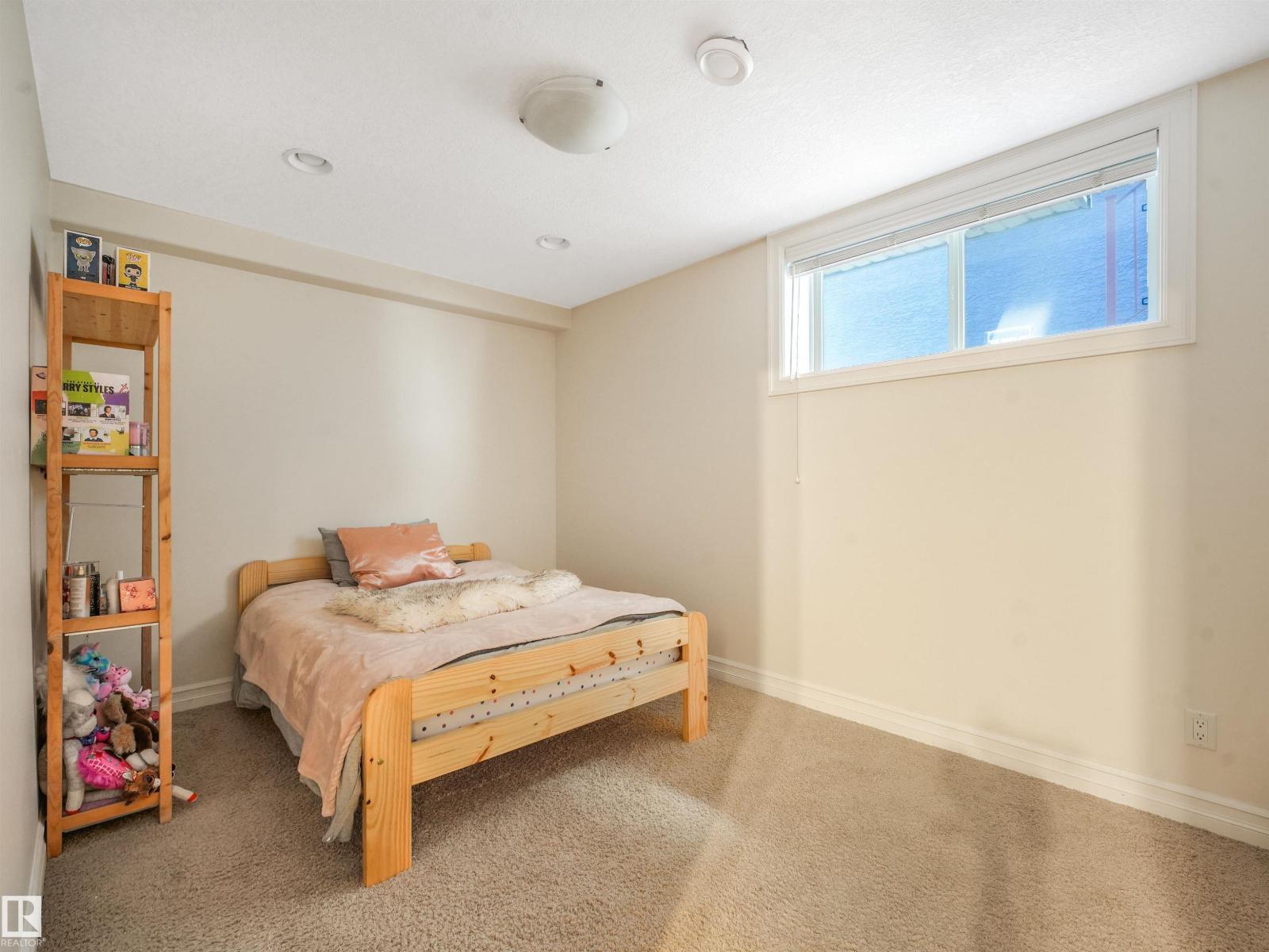 10230 148 ST NW - 38
