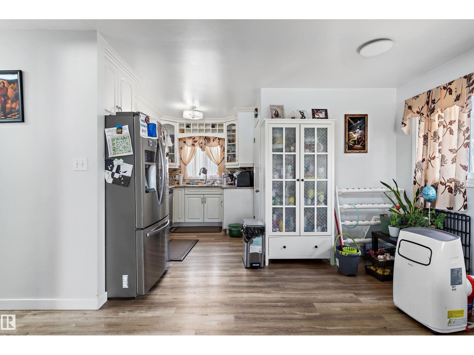 5815 136 AV NW - 6
