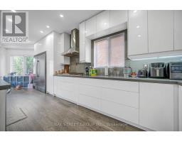 231 Shaftsbury Avenue N, Richmond Hill, ON L4C0E8 Photo 13