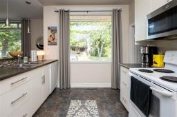 803 Leola Street, Winnipeg, MB R2C1J2 Photo 6