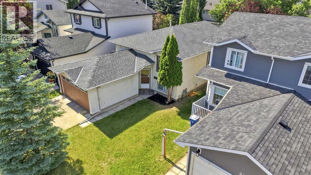 225 Harvest Glen Place NE, Harvest Hills, Calgary photo 2
