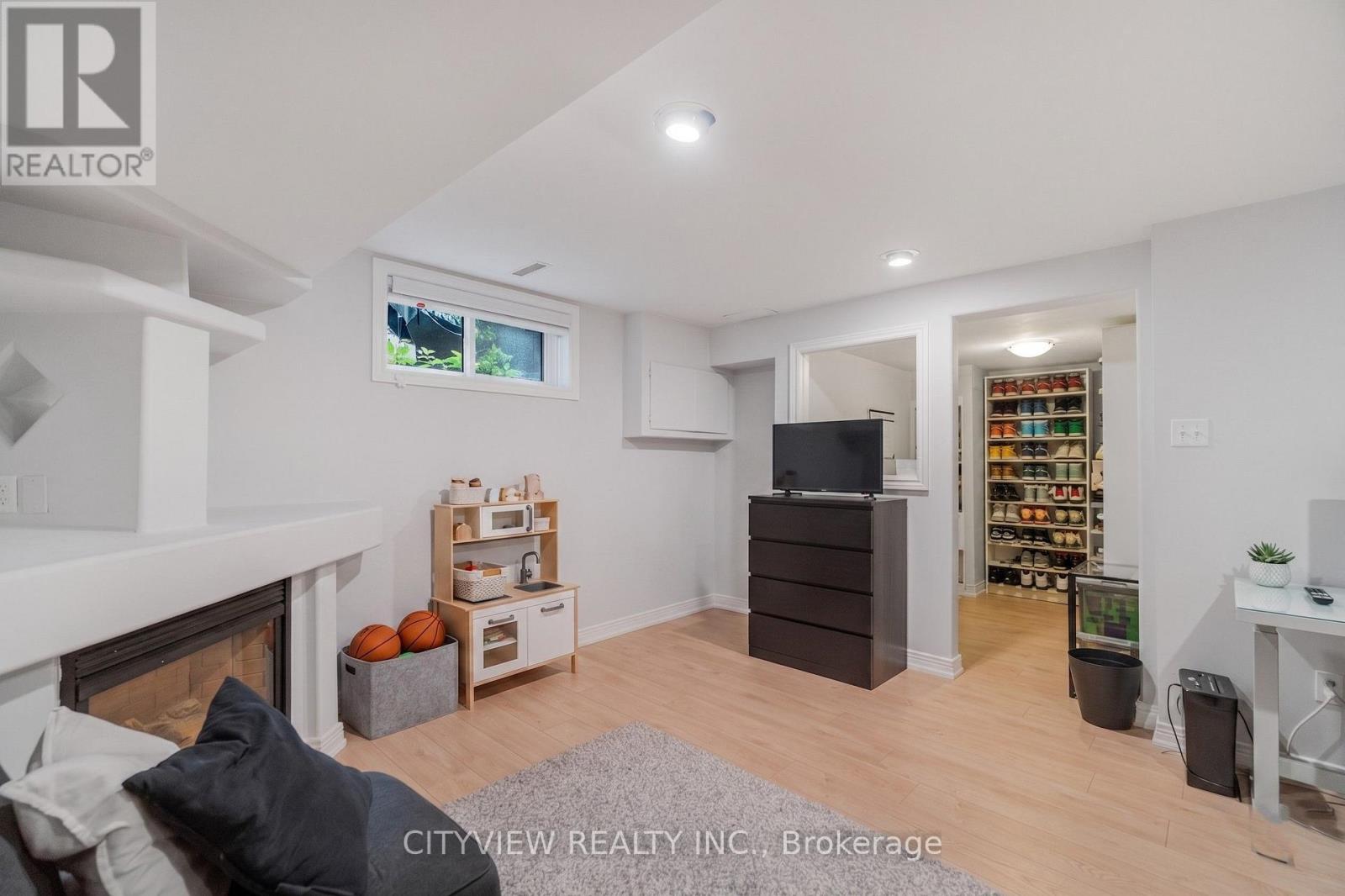 #25B 5865 DALEBROOK CRESCENT - Image 28