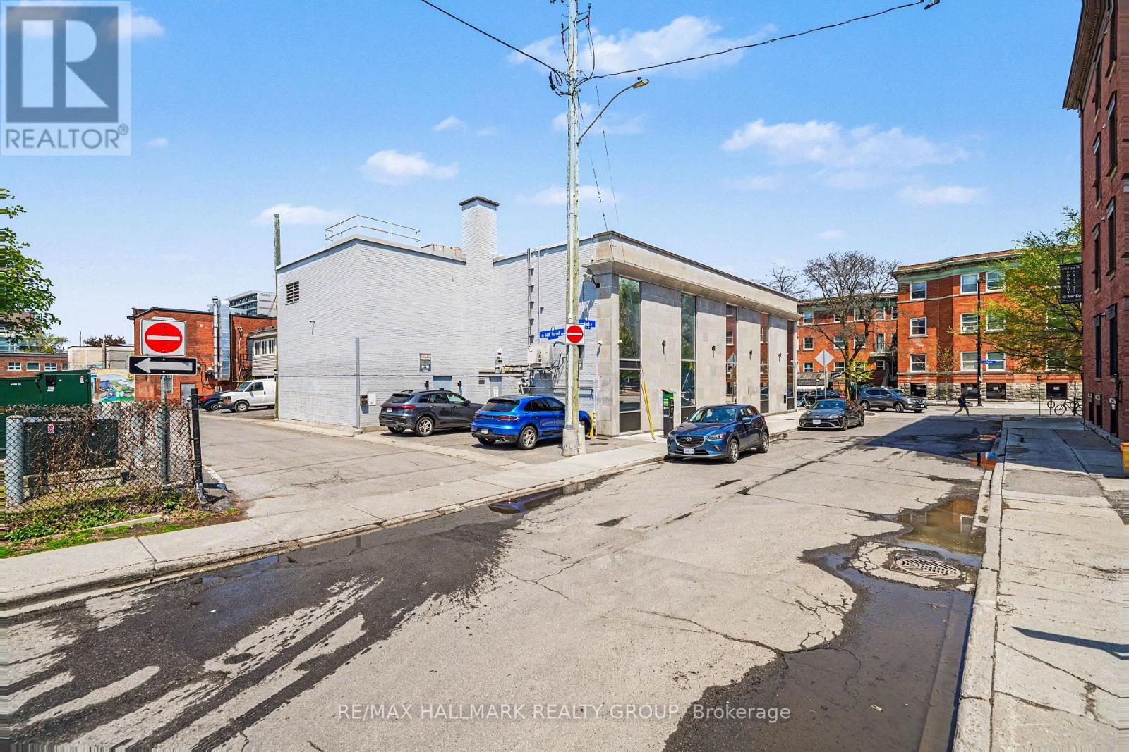 1 Bed, 1 Bath House for Rent in Ottawa – 1 – 234 FRANK STREET, Ottawa – MLS# X13681204 - Image 23