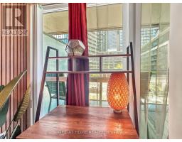 356 - 10 Capreol Court, Toronto, ON M5V4B3 Photo 13