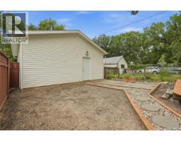 3208 Victoria Avenue, Regina, SK S4T1L4 Photo 32